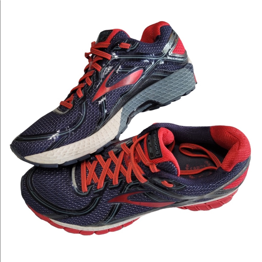 Brooks sneakers women size 10.5